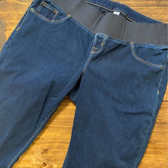 Old Navy Maternity Jegging - Picture 2 of 2